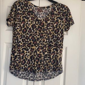 Vans V neck-Tee Cheetah Print Size L